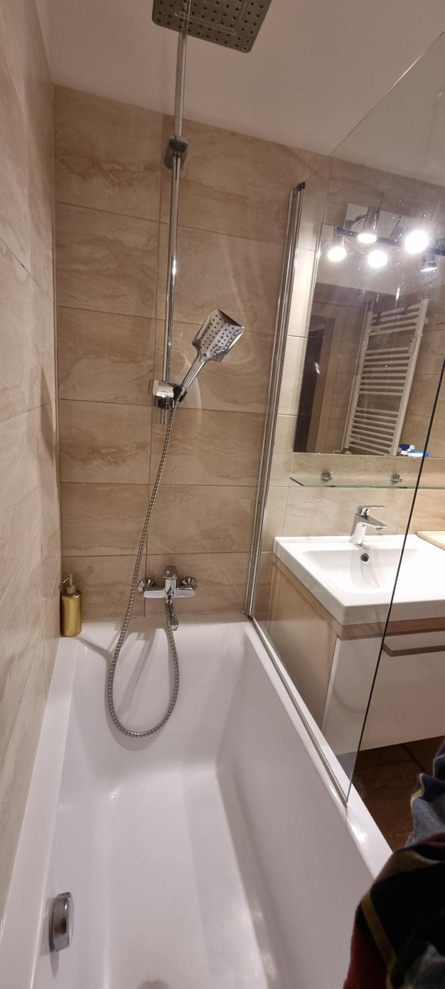 Huge Apartment Next To Train Station Close To The City Center Братислава Екстер'єр фото